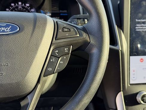 Used 2023 Ford Edge SE AWD/4WD image 9