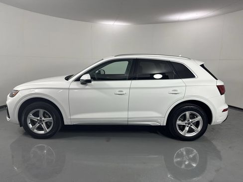Used 2023 Audi Q5 2.0T Premium w/ Convenience Package AWD/4WD image 30