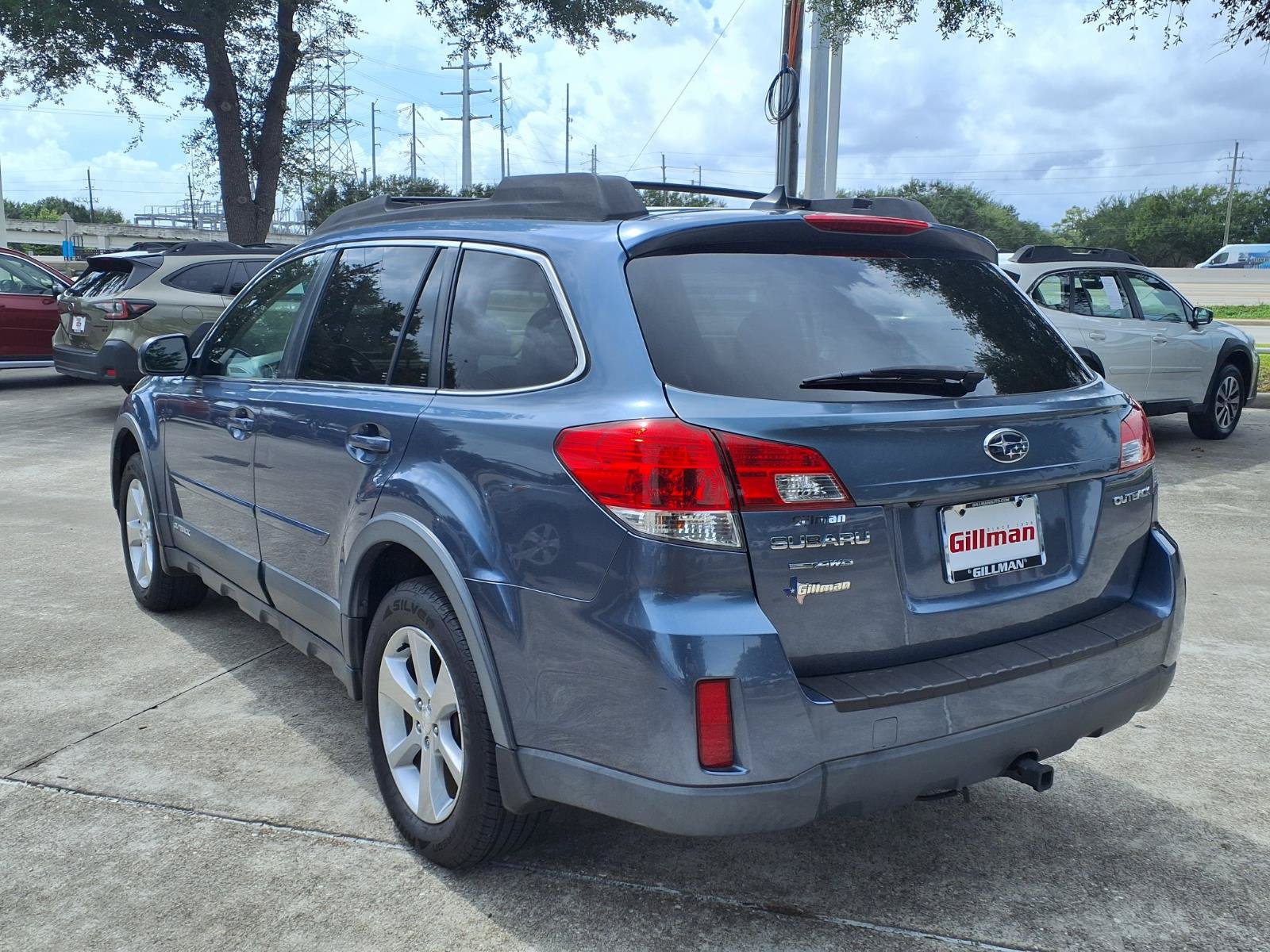 Used 2014 Subaru Outback 2.5i Limited AWD/4WD image 3