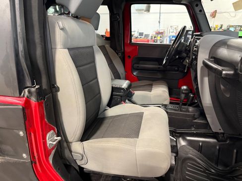 Used 2010 Jeep Wrangler Rubicon w/ Trailer Tow Group image 8