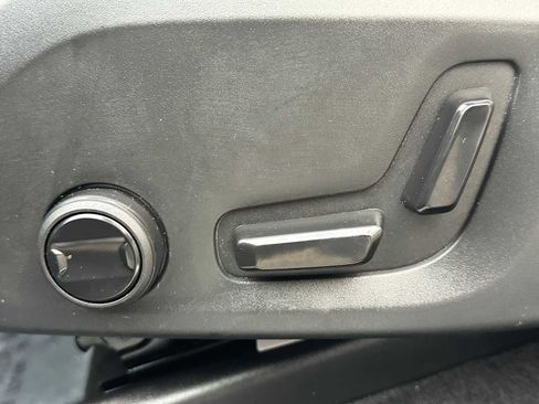 Certified 2023 Volvo XC60 T8 Plus w/ Protection Package Premier image 22