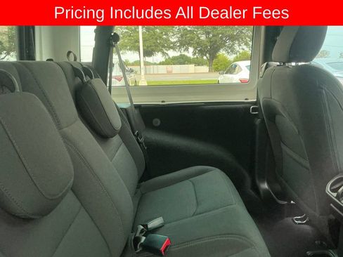 Used 2021 Jeep Wrangler Sport AWD/4WD image 19