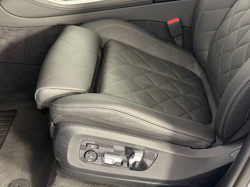 Used 2026 BMW X5 M60i AWD/4WD image 13
