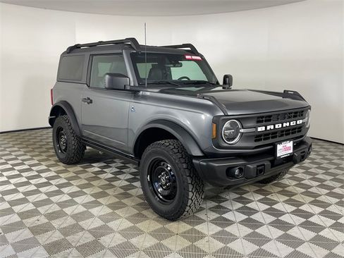 Used 2022 Ford Bronco Black Diamond image 27