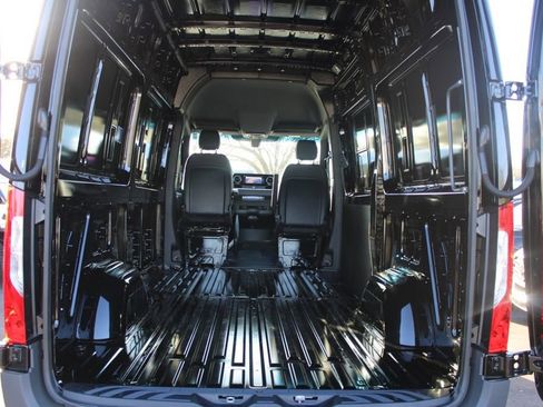 New 2026 Mercedes-Benz Sprinter 2500 image 15