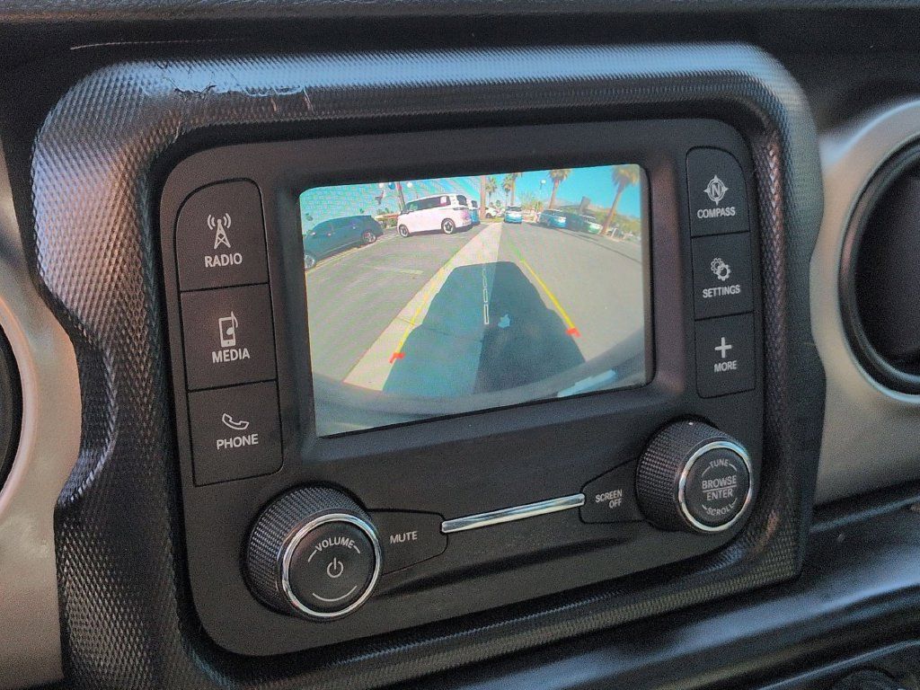 Used 2021 Jeep Wrangler Unlimited Sport AWD/4WD image 10