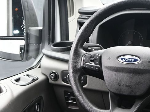 Used 2023 Ford Transit 350 XLT image 28