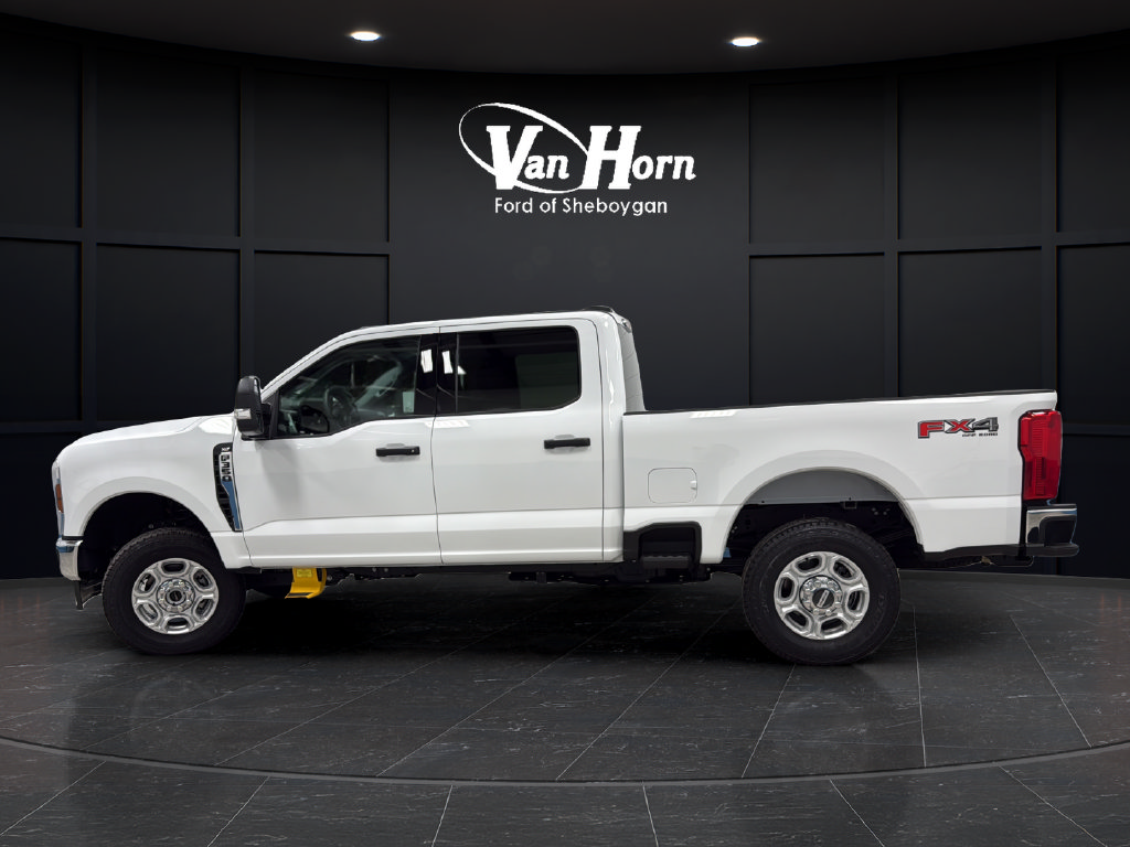 Used 2026 Ford F350 XLT w/ FX4 Off-Road Package AWD/4WD image 4