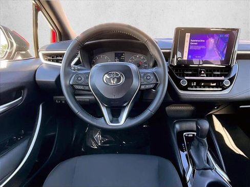 Used 2025 Toyota Corolla SE image 7