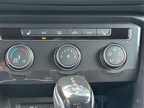 Used 2024 Volkswagen Tiguan S image 23