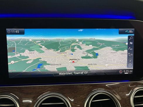 Used 2019 Mercedes-Benz E 300 4MATIC image 18