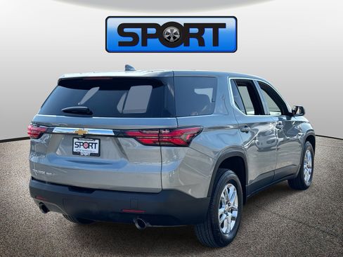 Used 2023 Chevrolet Traverse LS image 26