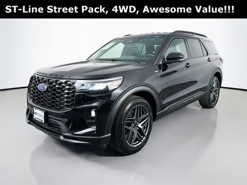 Used 2025 Ford Explorer ST-Line w/ ST-Line Street Pack image 4