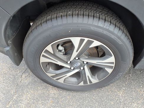 Certified 2024 Subaru Crosstrek 2.0i Premium image 7