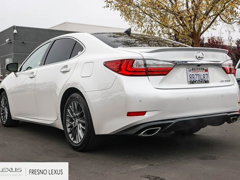 Used 2018 Lexus ES 350 w/ Navigation System Package image 4