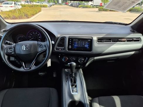 Used 2021 Honda HR-V Sport image 18