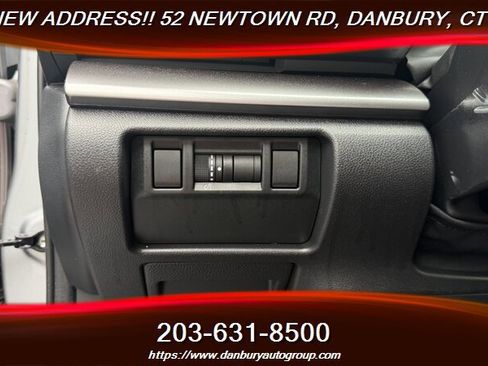 Used 2024 Subaru Impreza 2.0i AWD/4WD image 15