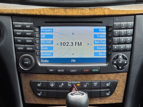 Used 2008 Mercedes-Benz E 550 Sedan image 23