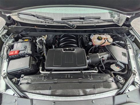 Used 2024 GMC Yukon SLT w/ SLT Luxury Package image 36