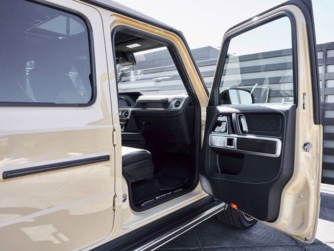 Used 2024 Mercedes-Benz G 63 AMG 4MATIC image 24