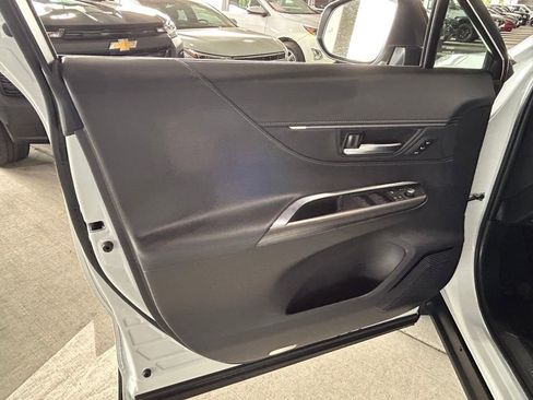 Used 2024 Toyota Venza LE image 51