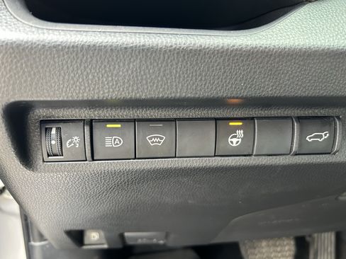 Certified 2023 Toyota RAV4 XLE Premium AWD/4WD image 15
