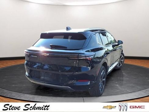 Certified 2024 Chevrolet Equinox EV LT FWD image 25