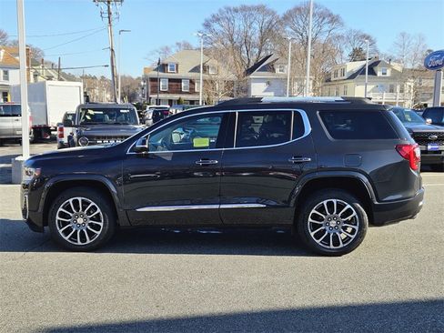 Used 2020 GMC Acadia Denali image 2