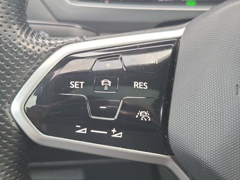 Used 2022 Volkswagen Tiguan SE R-Line AWD/4WD image 21