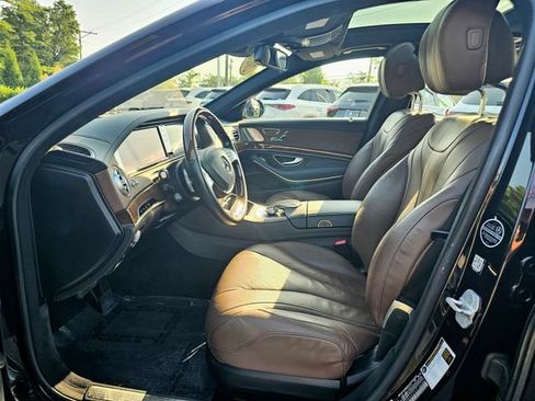 Certified 2016 Mercedes-Benz S 550 4MATIC Sedan w/ Premium Package image 17