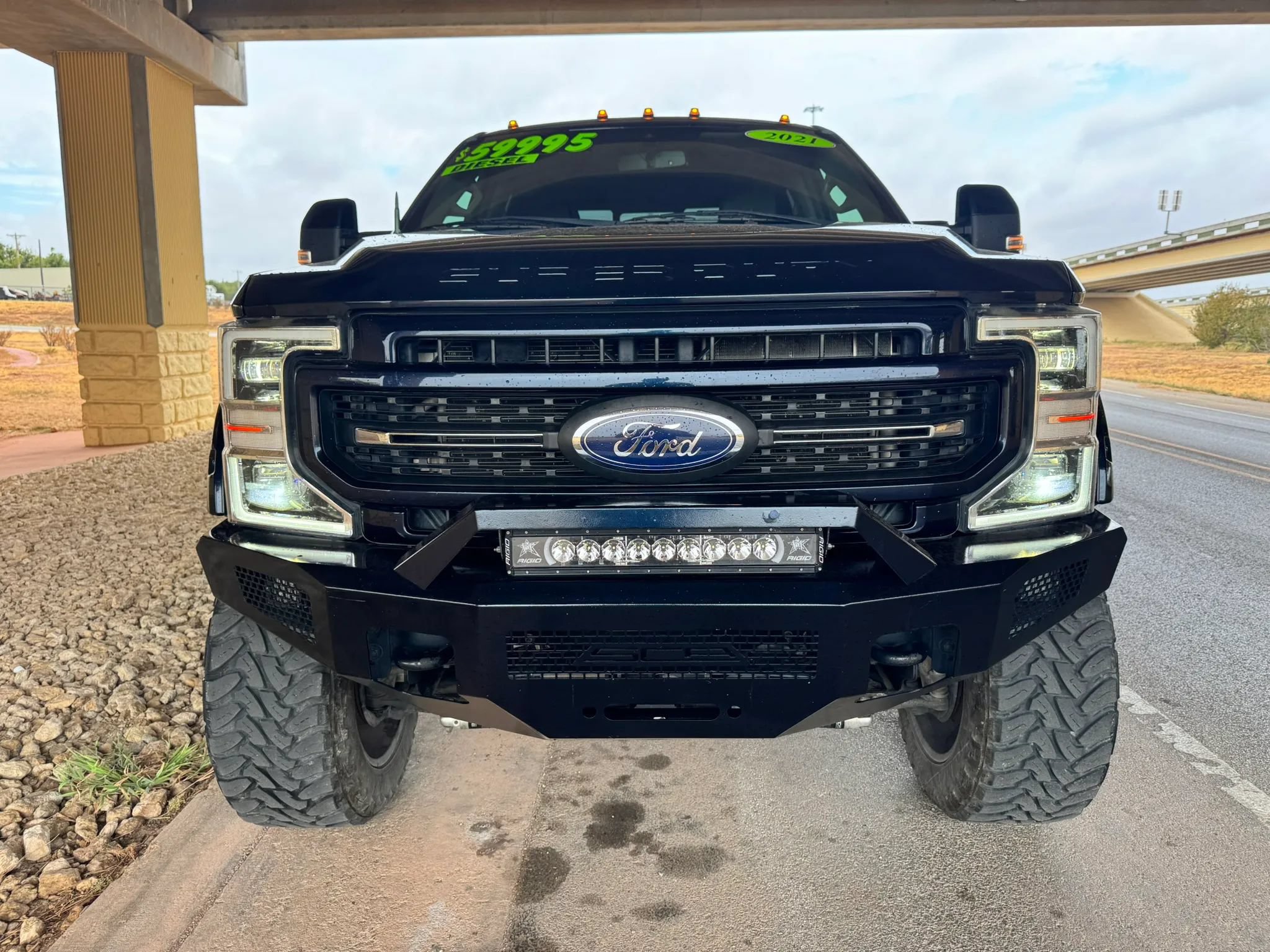 Used 2021 Ford F250 Lariat w/ Lariat Ultimate Package AWD/4WD image 8