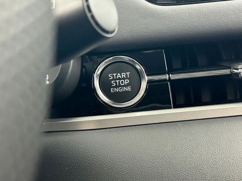 New 2026 Mitsubishi Outlander SE image 35