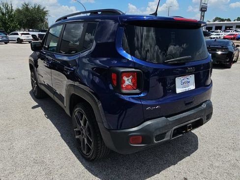 Used 2021 Jeep Renegade Latitude AWD/4WD image 5
