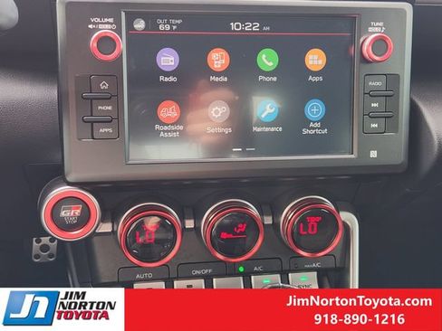 Used 2025 Toyota GR86 Premium w/ ALL Weather Mat Package (TMS) RWD image 17