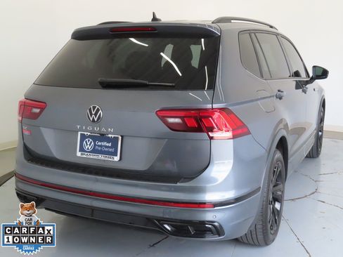 Certified 2024 Volkswagen Tiguan SE R-Line image 4