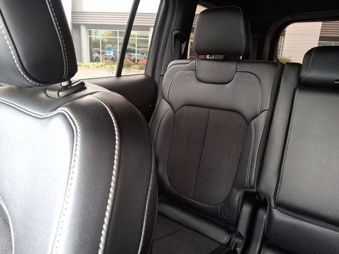 Used 2023 Jeep Grand Cherokee L Laredo image 18