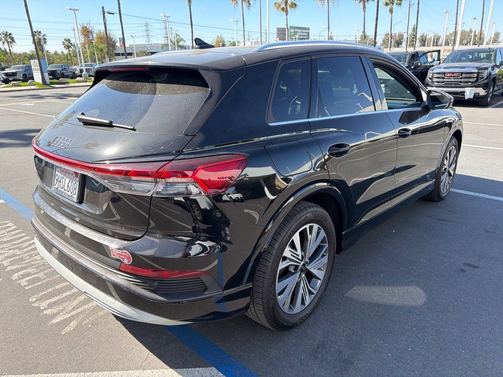 Used 2023 Audi Q4 e-tron Premium w/ Convenience Package RWD image 6