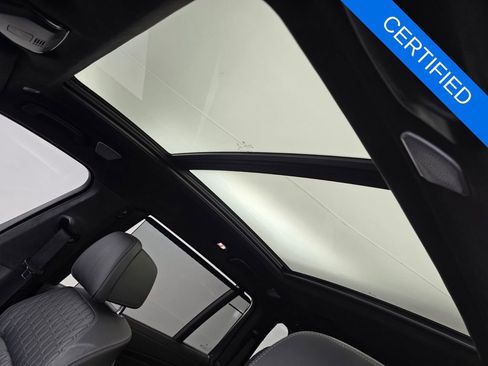 Certified 2025 BMW X7 M60i AWD/4WD image 12