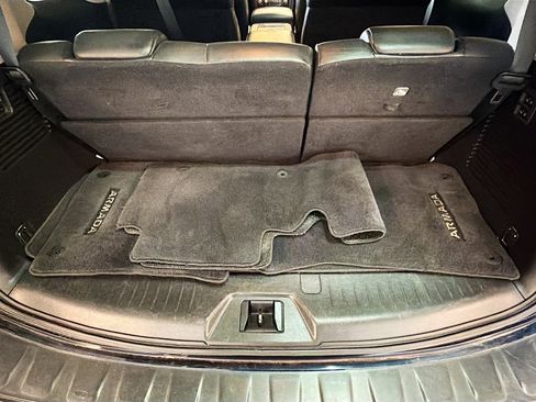 Used 2020 Nissan Armada SL w/ Premium Package image 31