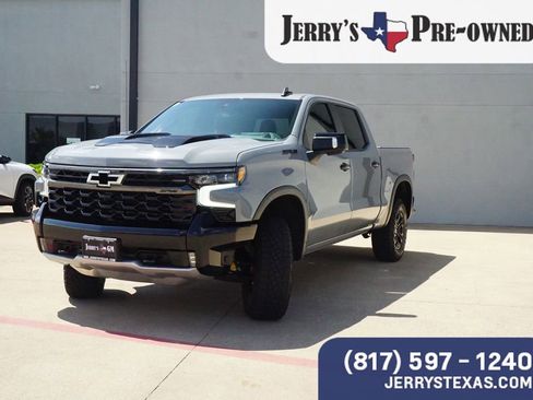 Used 2024 Chevrolet Silverado 1500 ZR2 w/ Technology Package AWD/4WD image 1