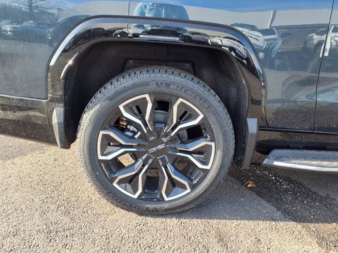 New 2025 GMC Sierra EV Denali image 10