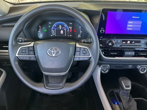 Certified 2025 Toyota Grand Highlander LE image 18