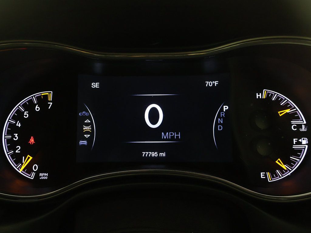 Used 2020 Jeep Grand Cherokee Altitude AWD/4WD image 36