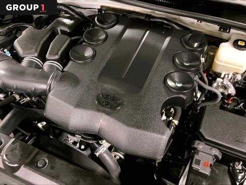 Used 2022 Toyota 4Runner Limited image 32