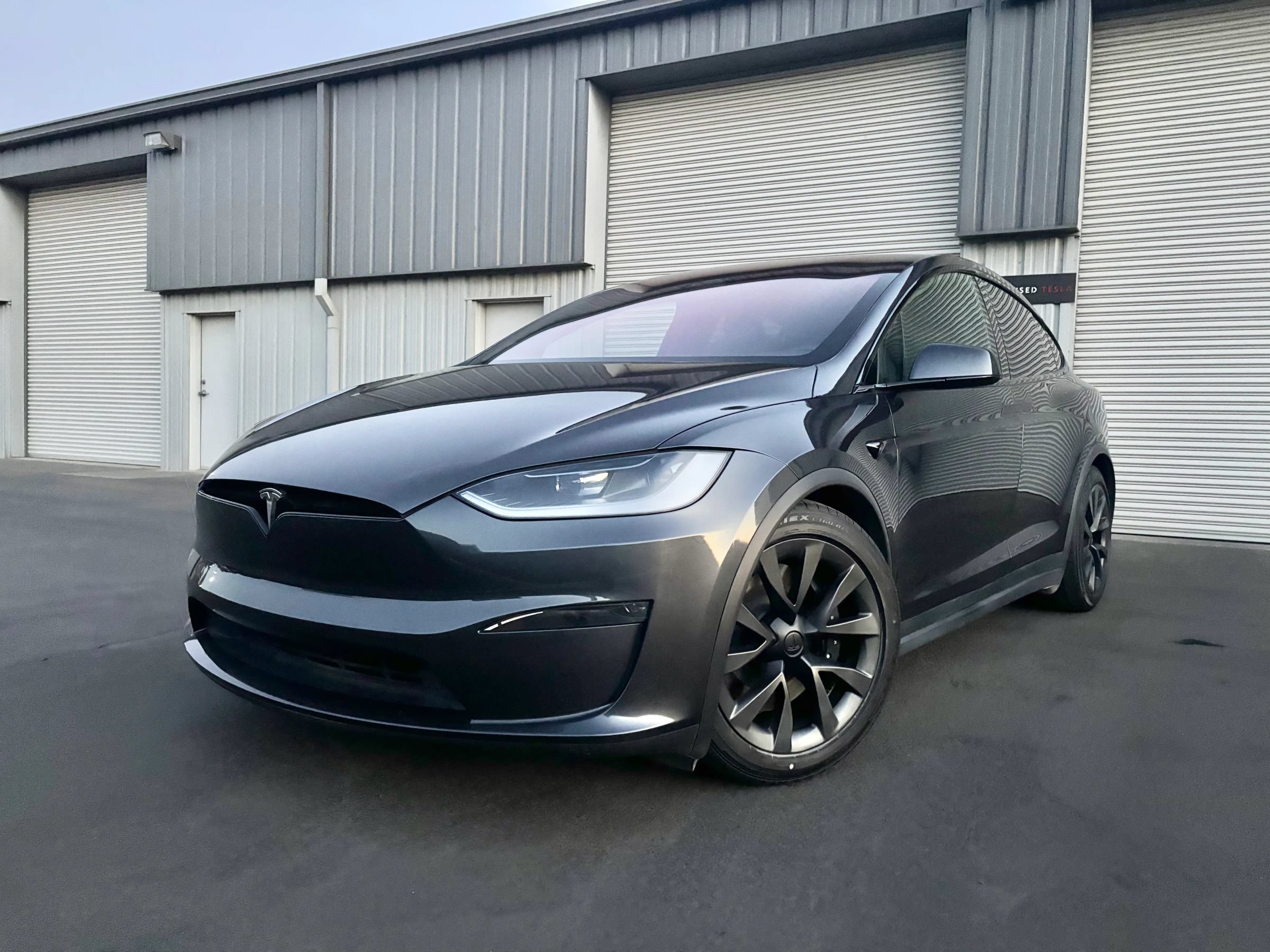 Used 2023 Tesla Model X AWD/4WD image 4