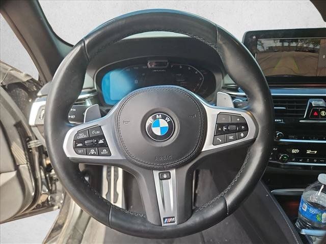 Used 2021 BMW M550i xDrive w/ Dynamic Handling Package AWD/4WD image 14