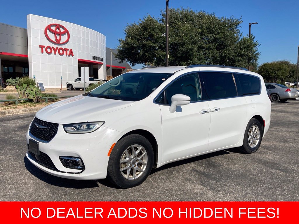 Used 2021 Chrysler Pacifica Touring-L FWD image 1