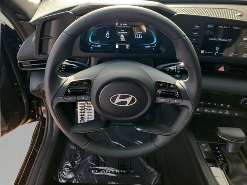 New 2026 Hyundai Elantra SEL Sport image 21