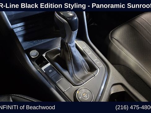 Used 2022 Volkswagen Tiguan SE R-Line image 25