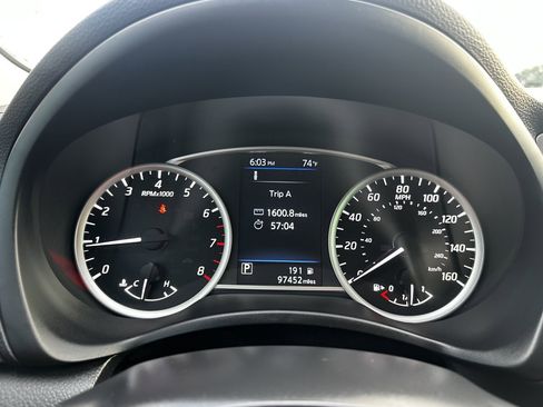 Used 2019 Nissan Sentra SV image 28